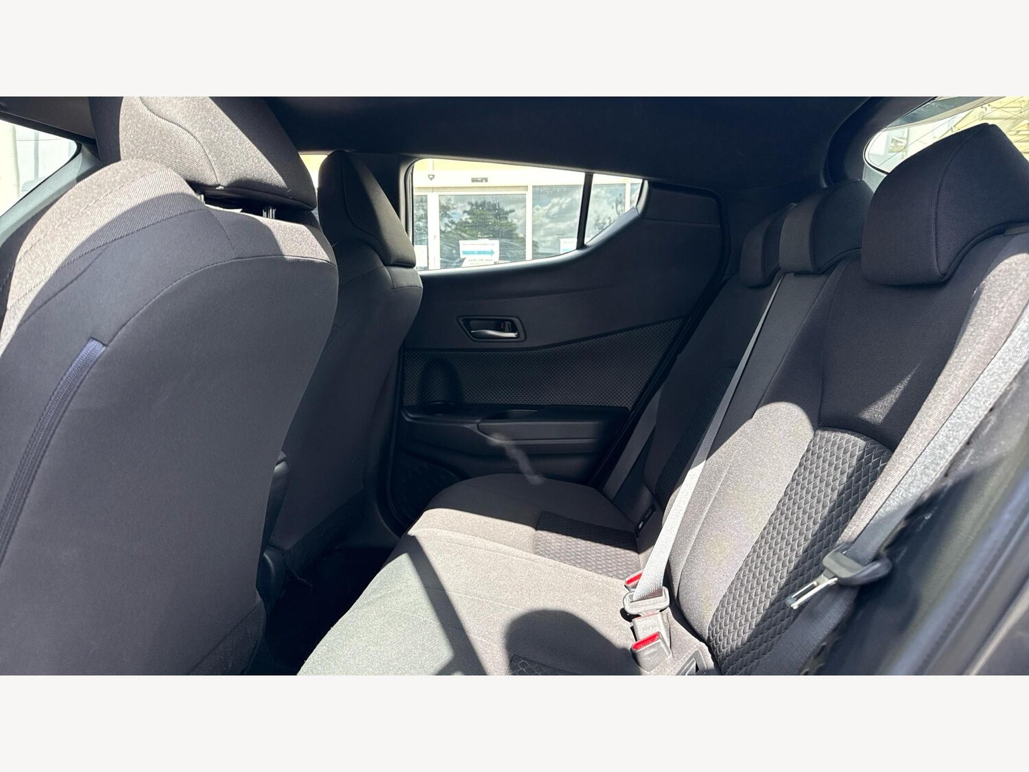 Used Toyota C-HR 2022 for sale - 75953818: Photo 15