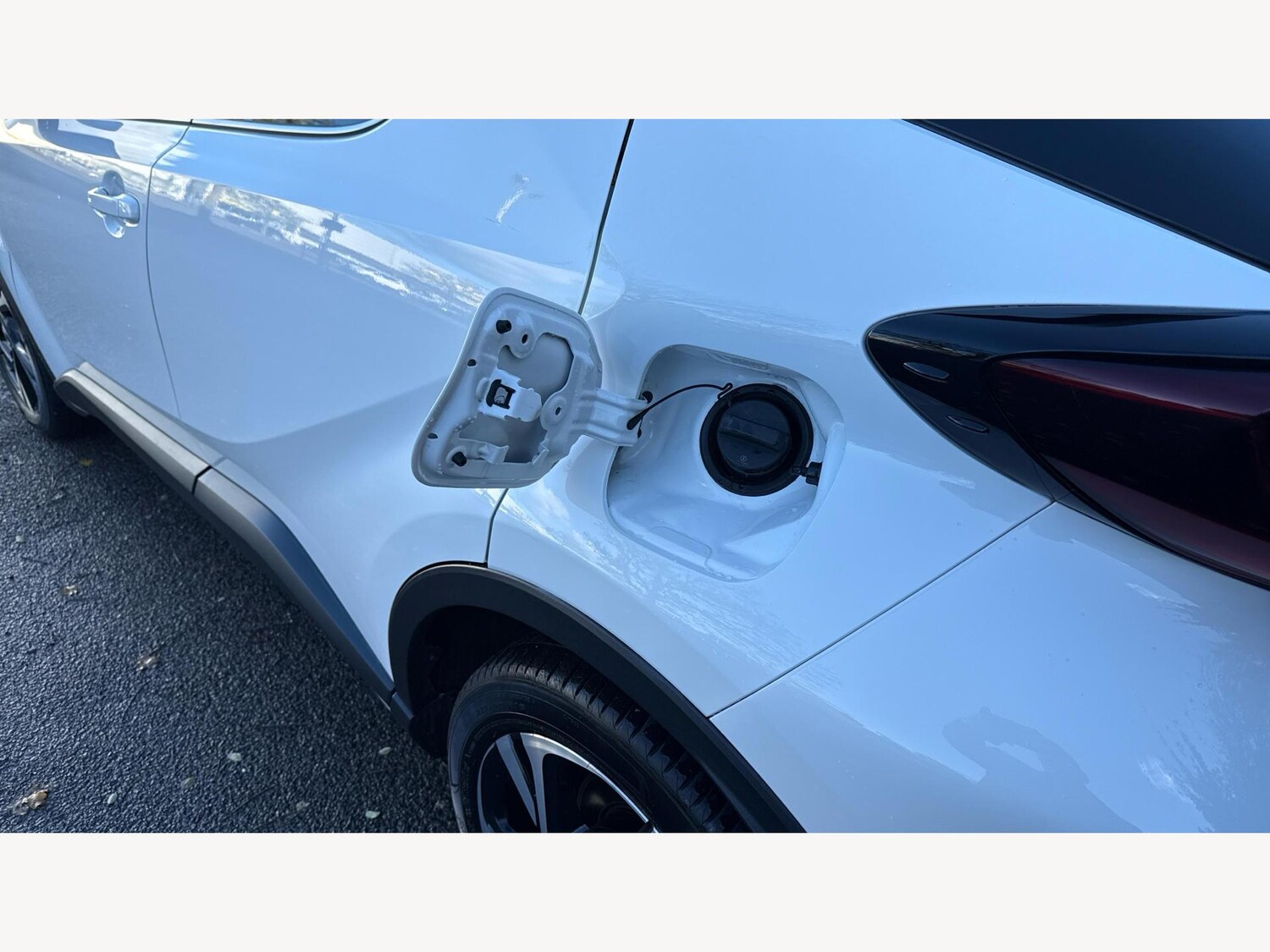 Used Toyota C-HR 2023 for sale - 76446487: Photo 22