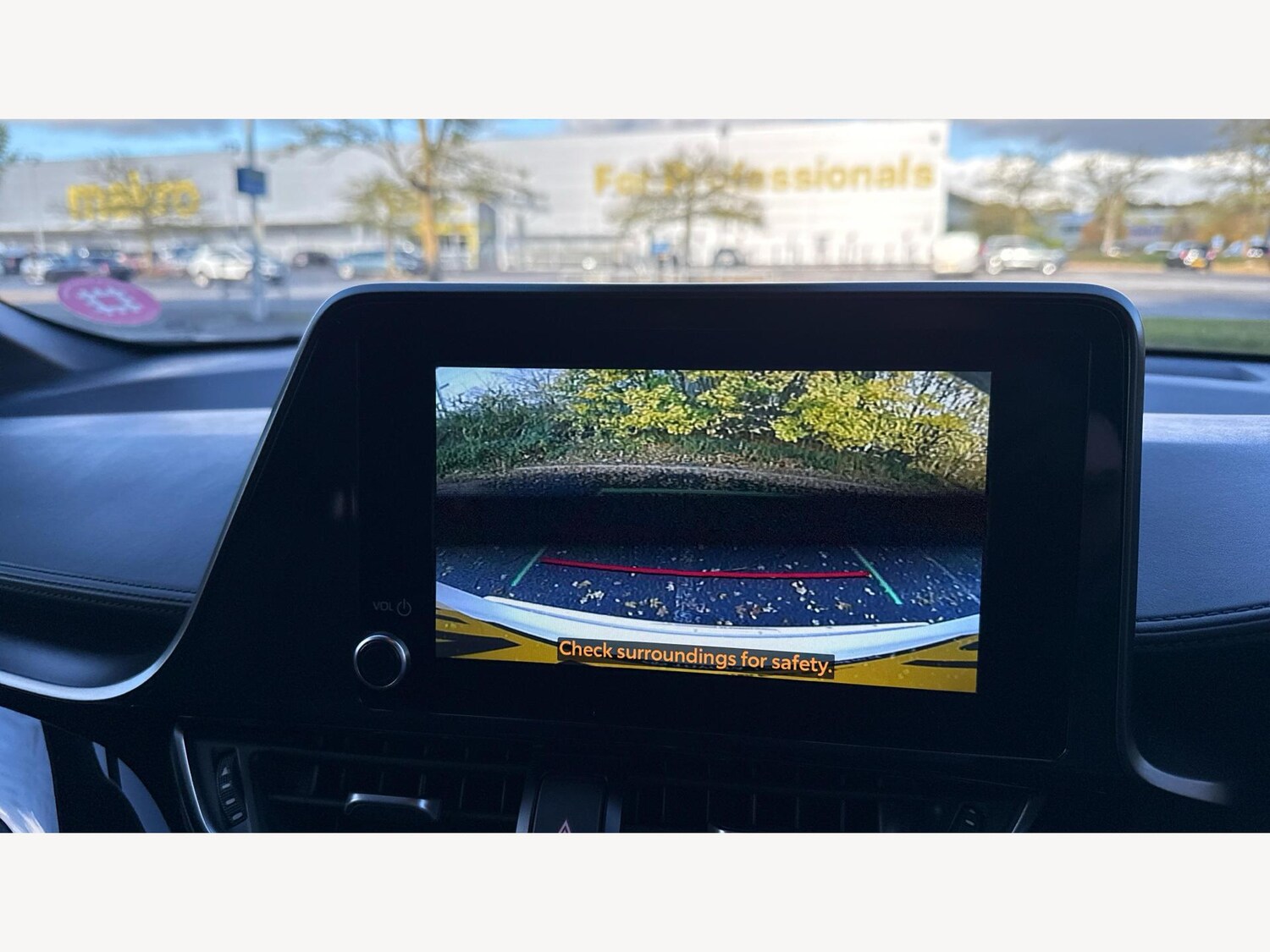 Used Toyota C-HR 2023 for sale - 76446487: Photo 31