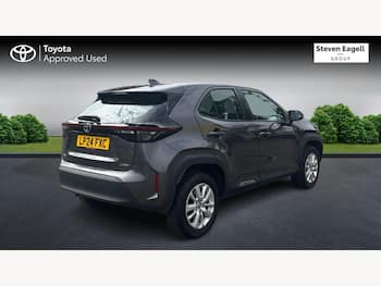 Used Toyota Yaris Cross 2024 for sale - 79836475: Photo