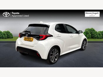 Used Toyota Yaris 2023 for sale - 76472823: Photo