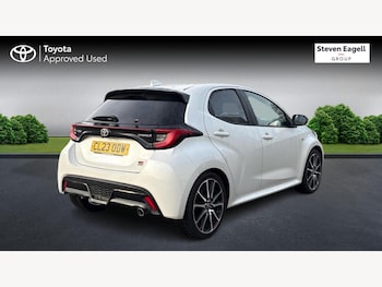 Used Toyota Yaris 2023 for sale - 77097665: Photo