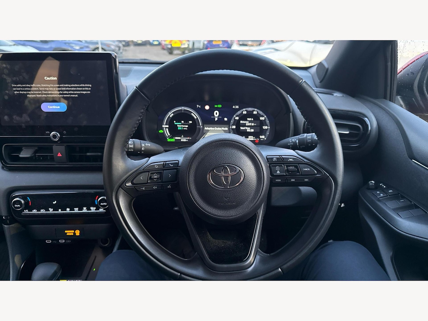 Used Toyota Yaris 2024 for sale - 77377342: Photo 10
