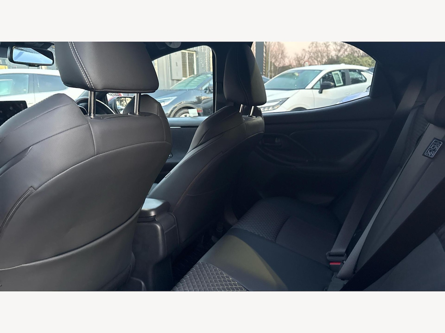 Used Toyota Yaris 2024 for sale - 77377342: Photo 15