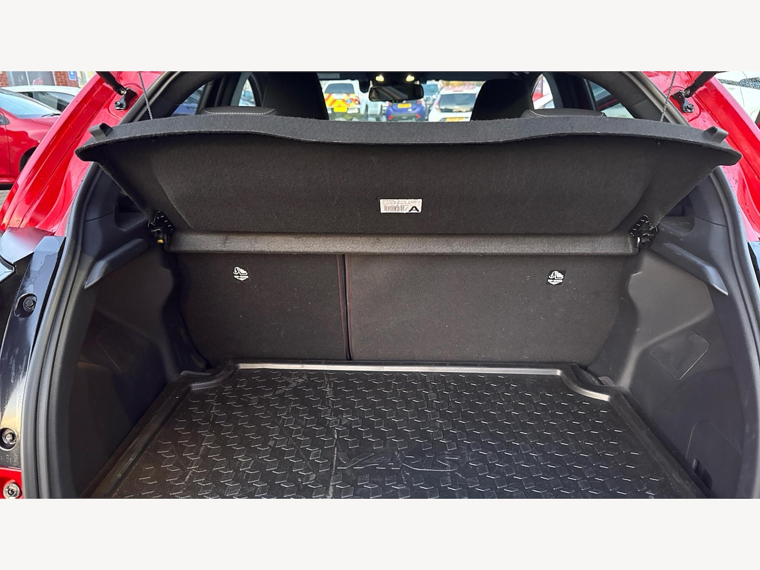 Used Toyota Yaris 2024 for sale - 77377342: Photo 16