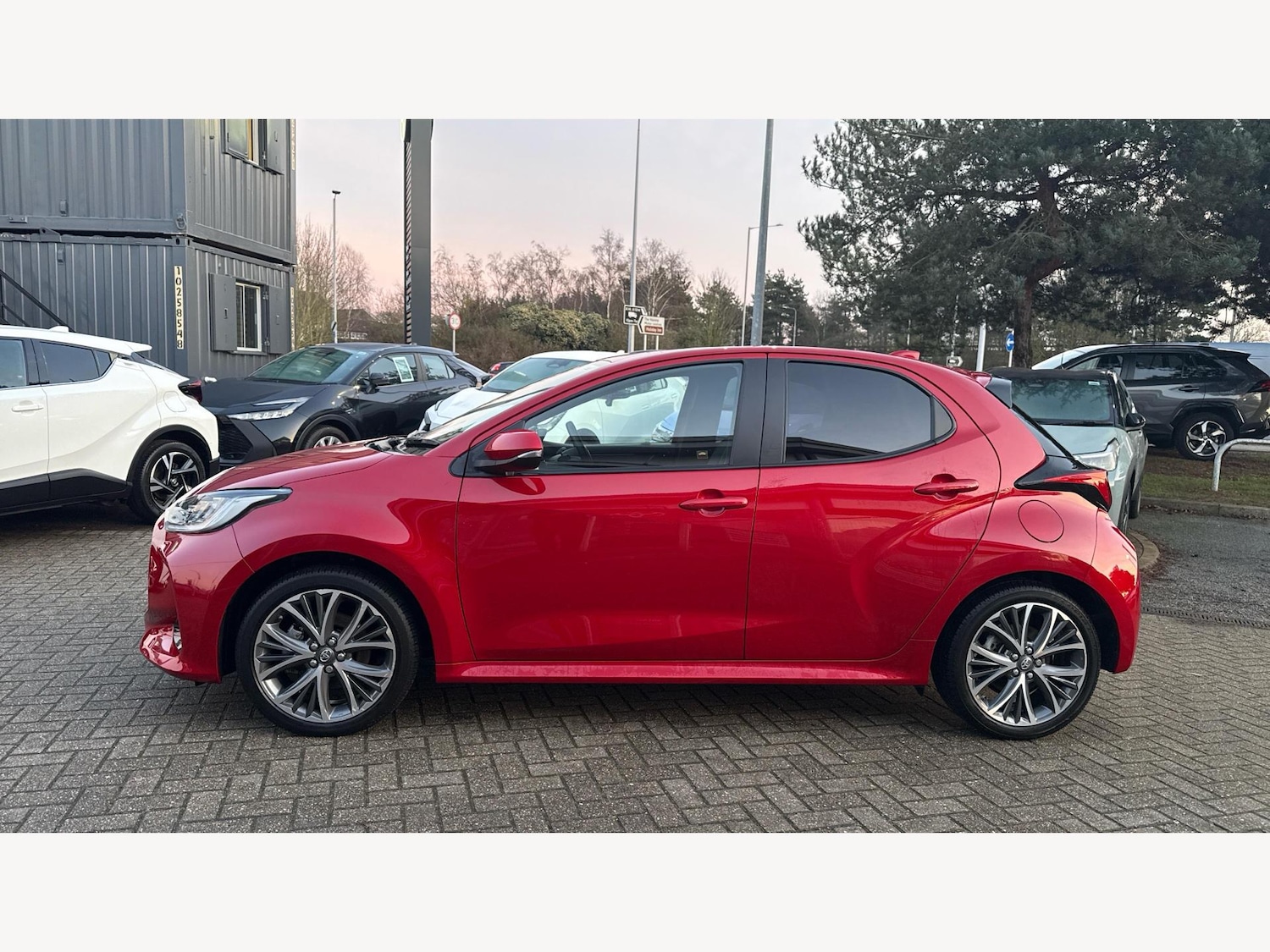 Used Toyota Yaris 2024 for sale - 77377342: Photo 19