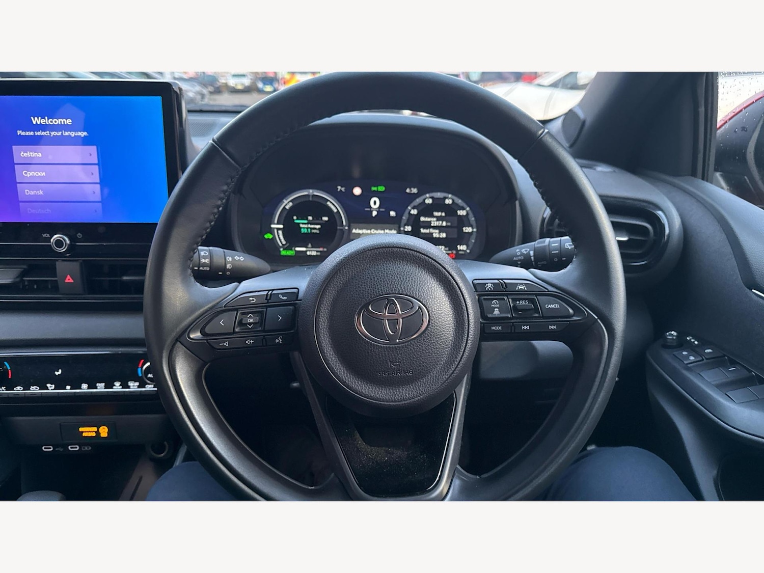 Used Toyota Yaris 2024 for sale - 77377342: Photo 8