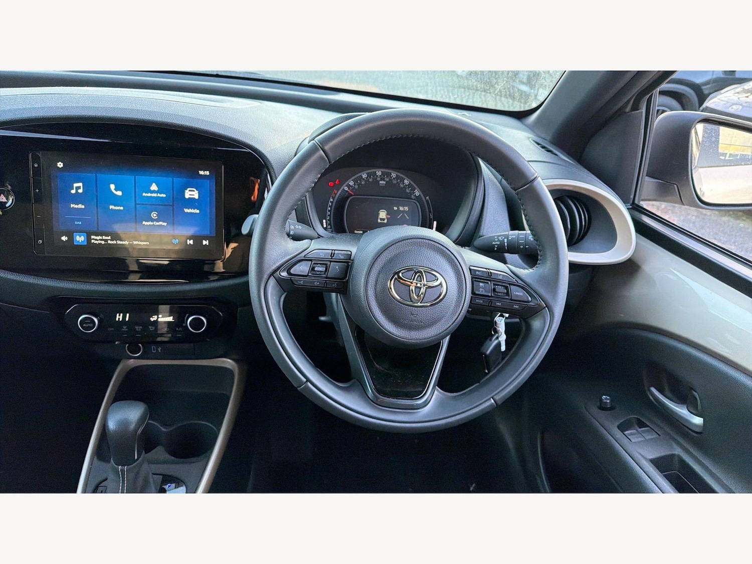 Used Toyota Aygo X 2025 for sale - 77992969: Photo 8