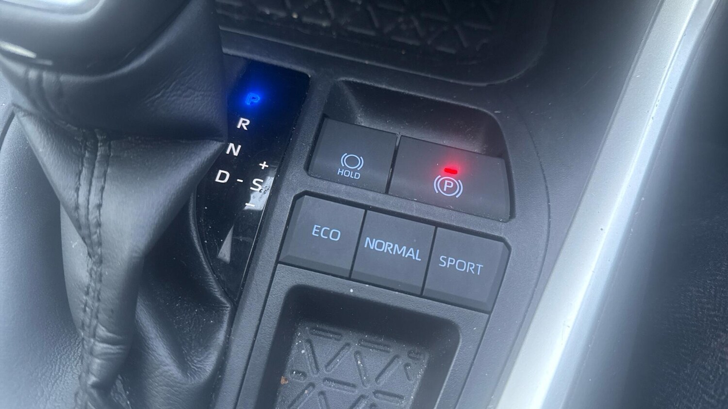 Used Toyota RAV4 2022 for sale - 77242704: Photo 35