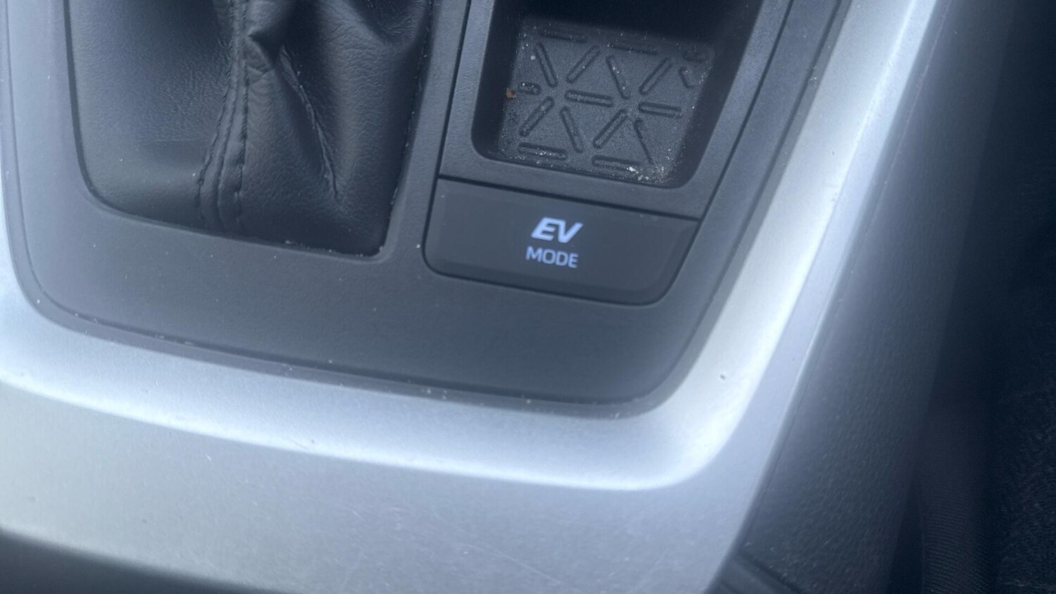 Used Toyota RAV4 2022 for sale - 77242704: Photo 36