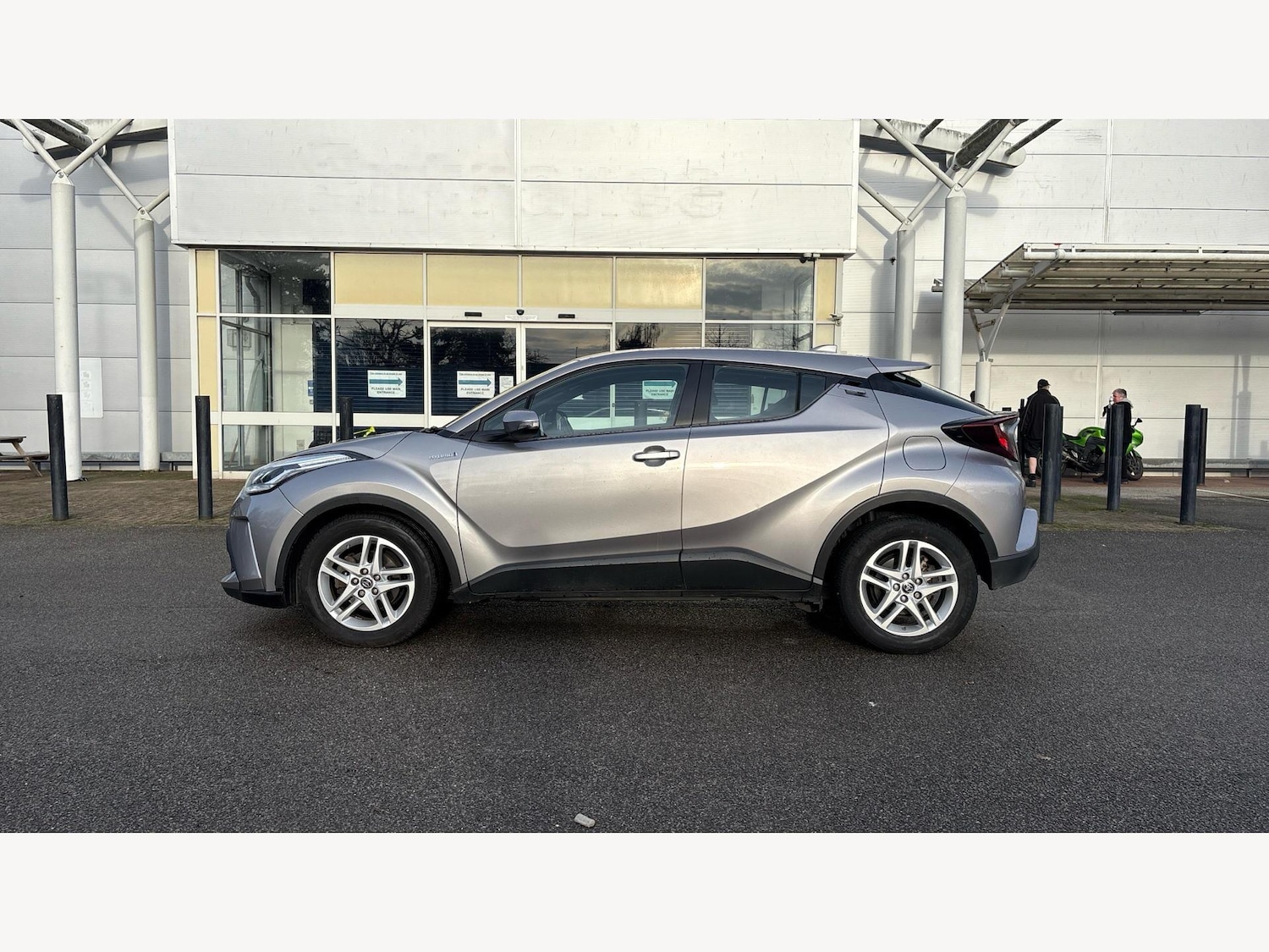 Used Toyota C-HR 2020 for sale - 77351341: Photo 19