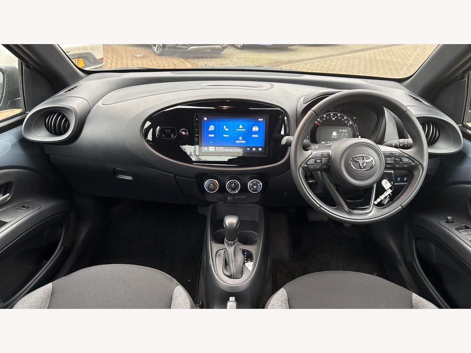 Used Toyota Aygo X 2025 for sale - 77838448: Photo 7