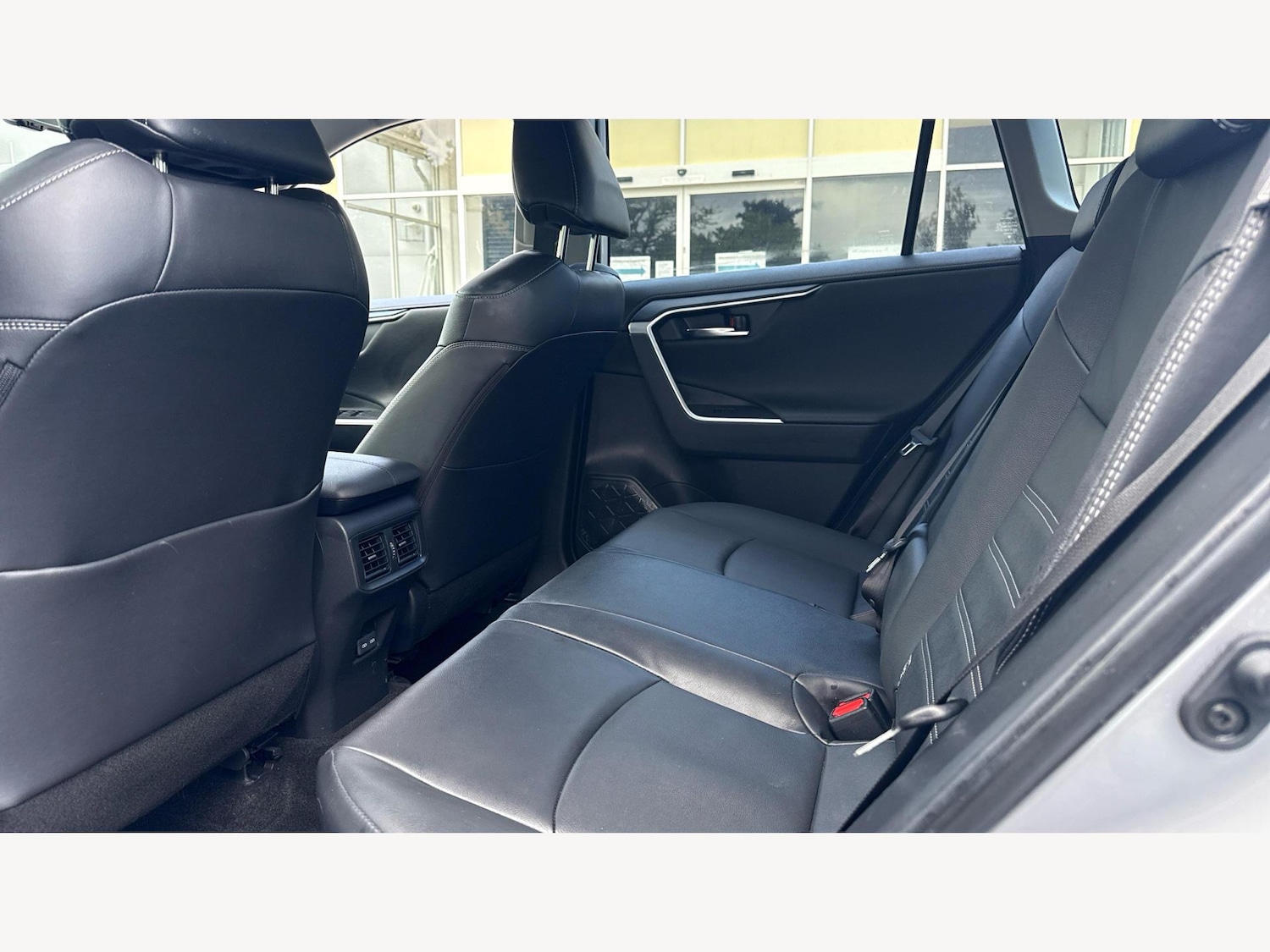 Used Toyota RAV4 2022 for sale - 76370086: Photo 15