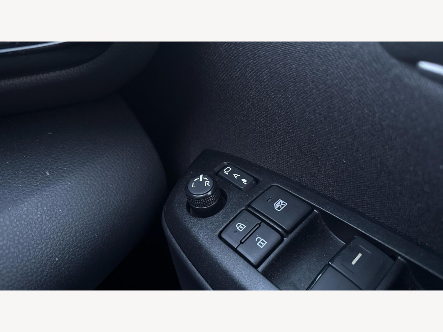 Used Toyota Yaris 2024 for sale - 77412207: Photo 22