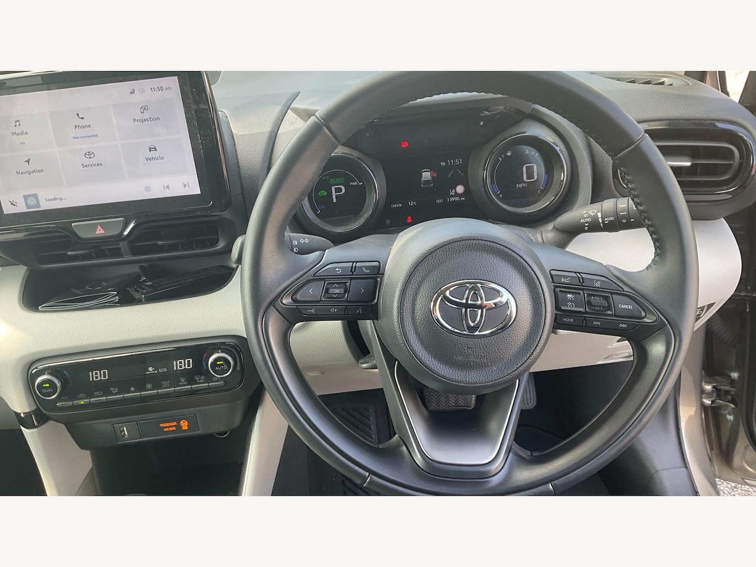 Used Toyota Yaris 2023 for sale - 78085857: Photo 10
