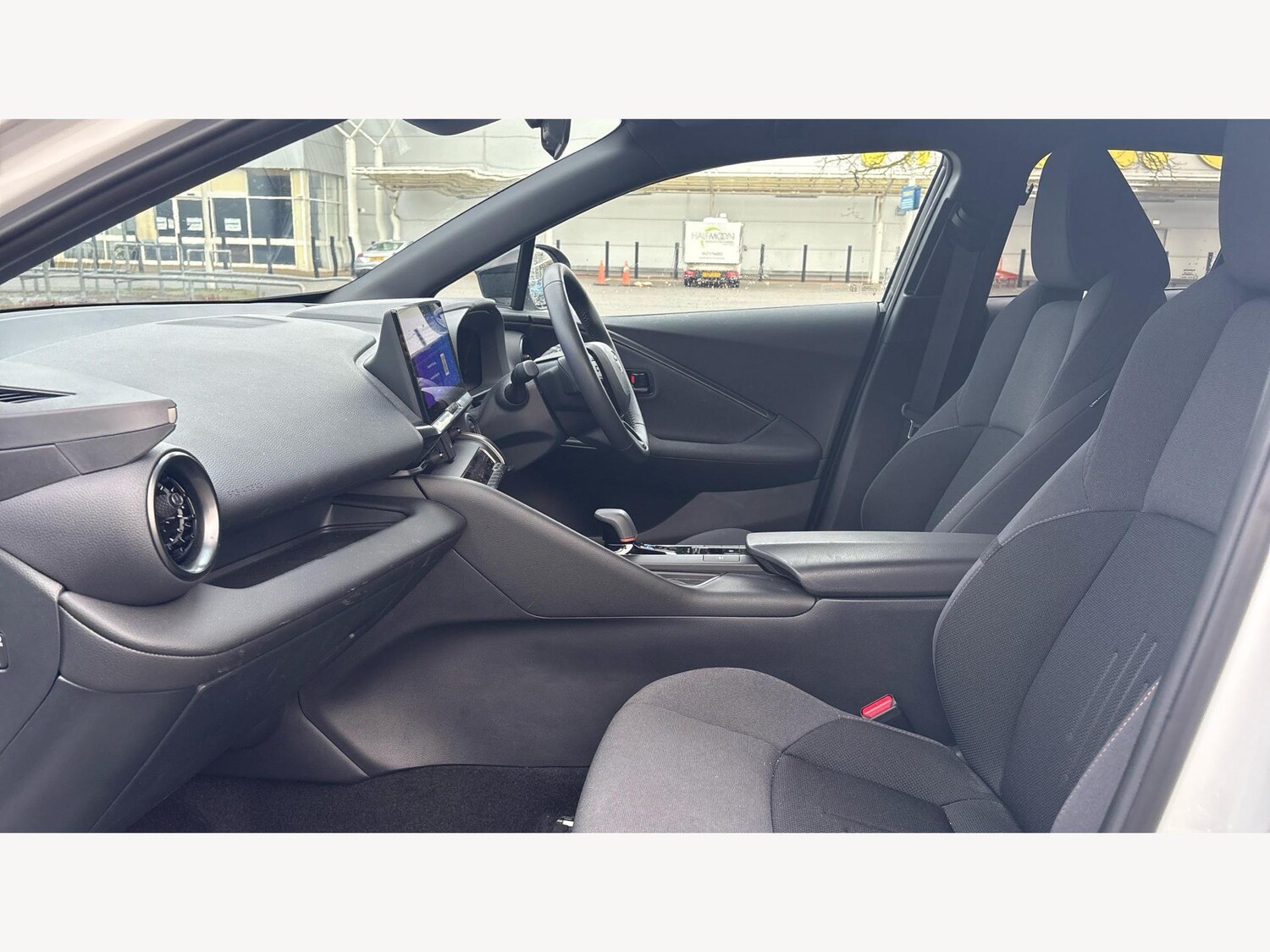 Used Toyota C-HR 2024 for sale - 77314867: Photo 12