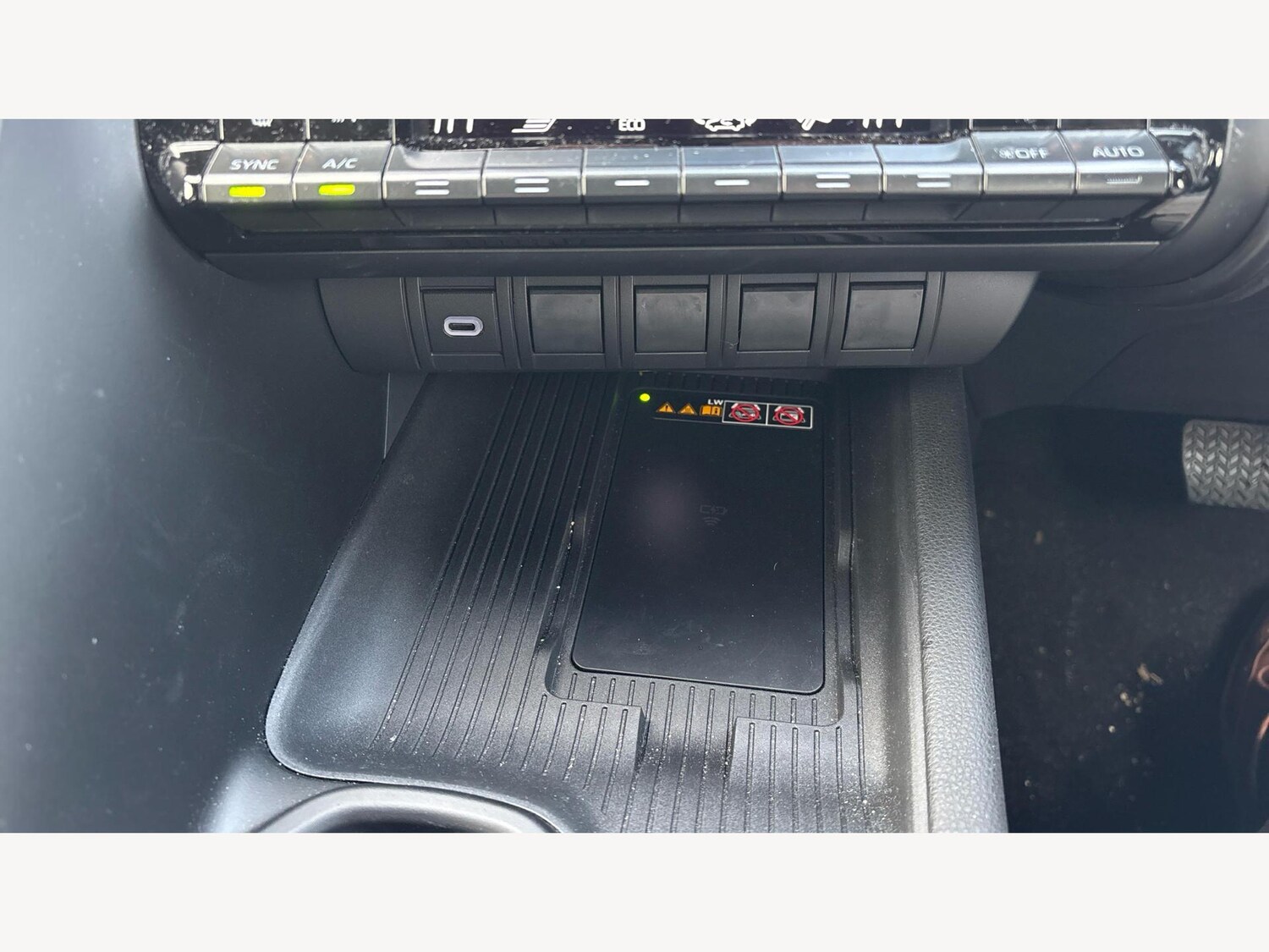 Used Toyota C-HR 2024 for sale - 77314867: Photo 29