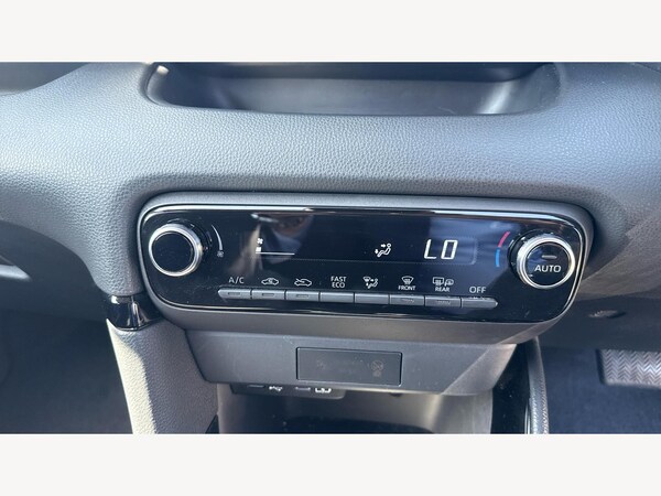 Used Toyota Yaris 2024 for sale - 75001755: Photo 24