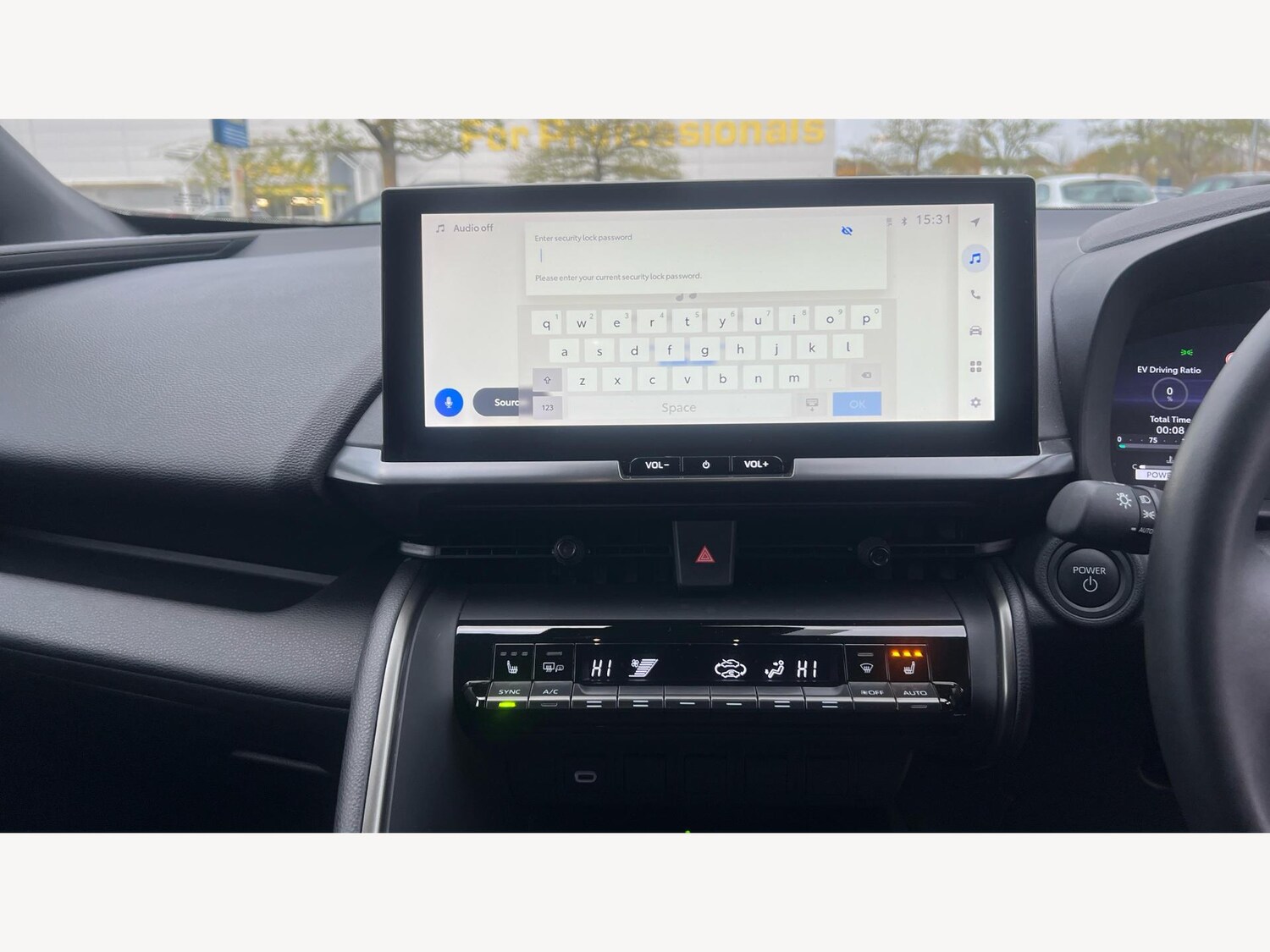 Used Toyota C-HR 2024 for sale - 76398590: Photo 9