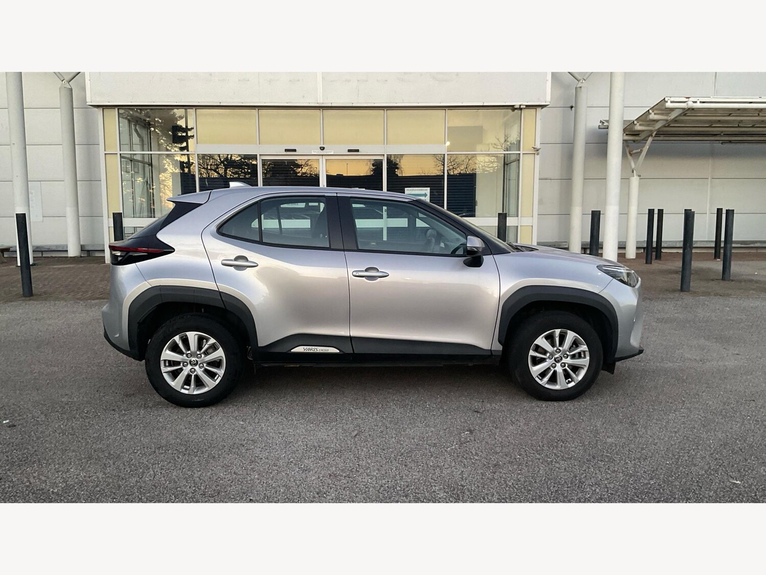 Used Toyota Yaris Cross 2024 for sale - 77254703: Photo 18