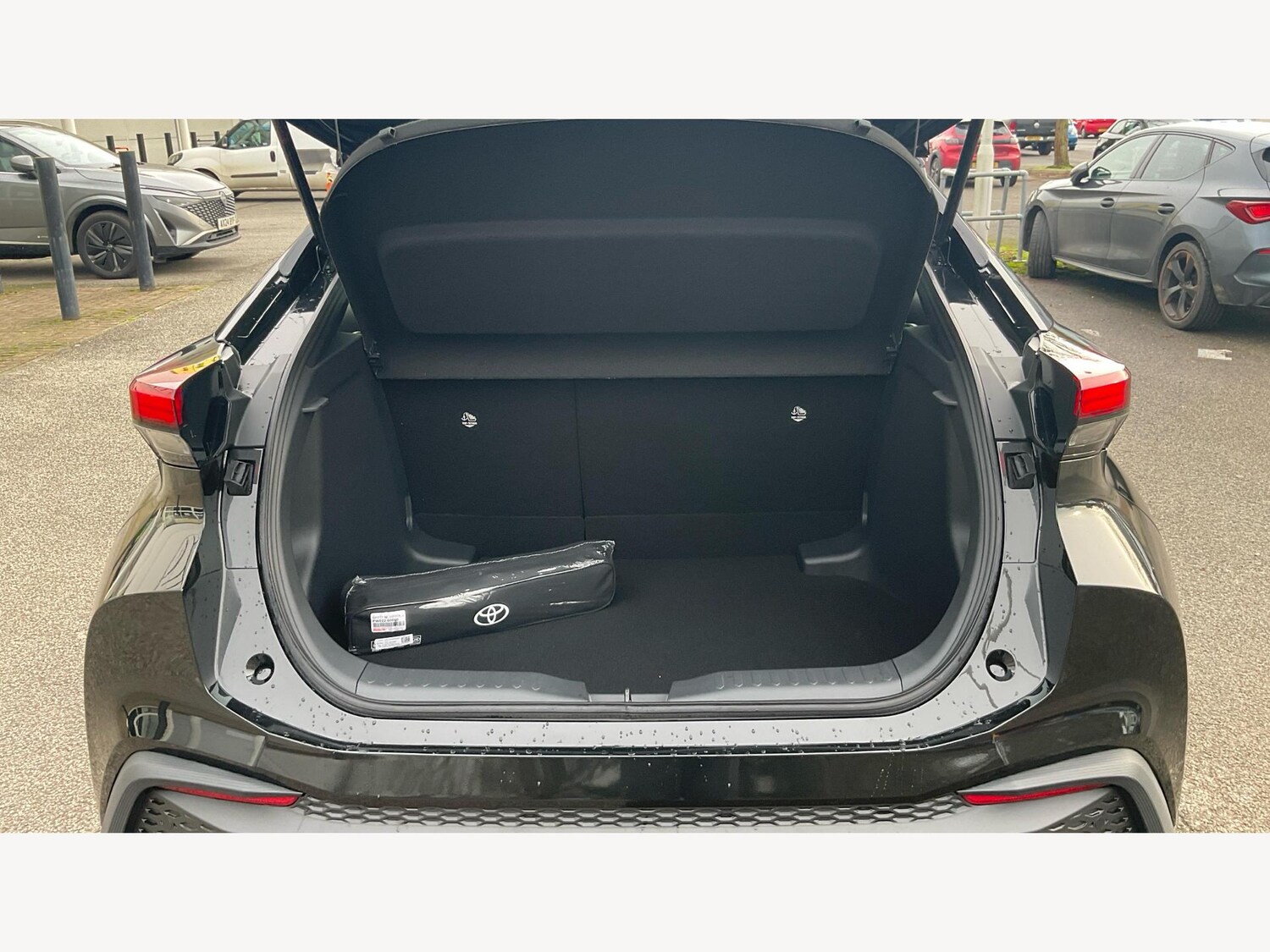 Used Toyota C-HR 2025 for sale - 77254653: Photo 16