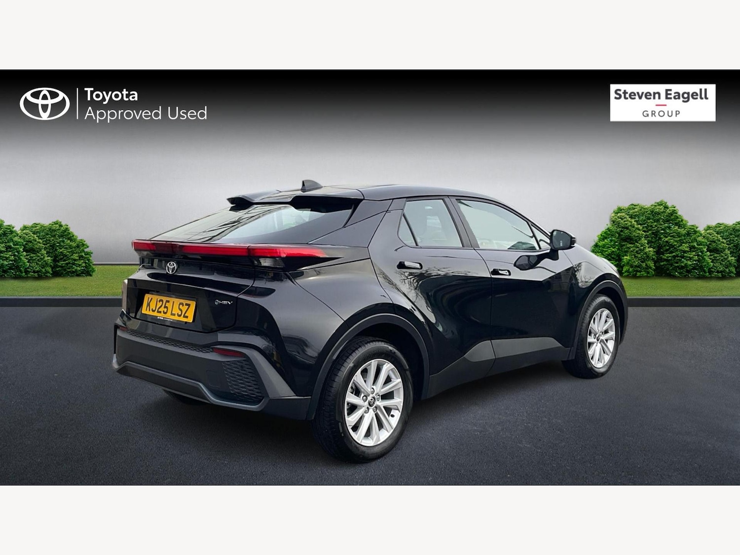 Used Toyota C-HR 2025 for sale - 77254653: Photo 2