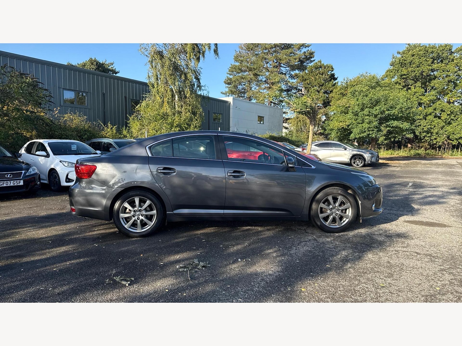 Used Toyota Avensis 2013 for sale - 76189969: Photo 18