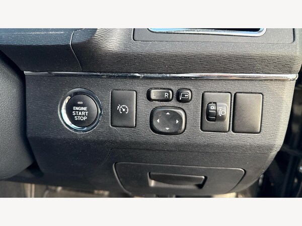 Used Toyota Avensis 2013 for sale - 76189969: Photo 35