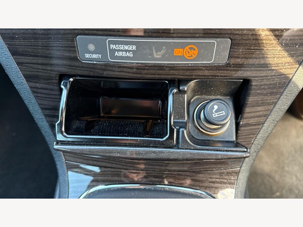 Used Toyota Avensis 2013 for sale - 76189969: Photo 38