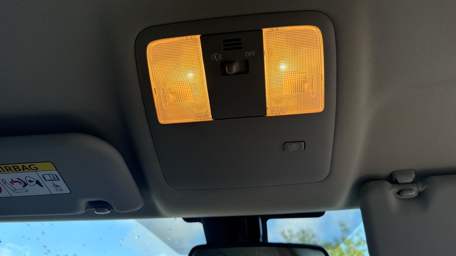 Used Toyota Avensis 2013 for sale - 76189969: Photo 40