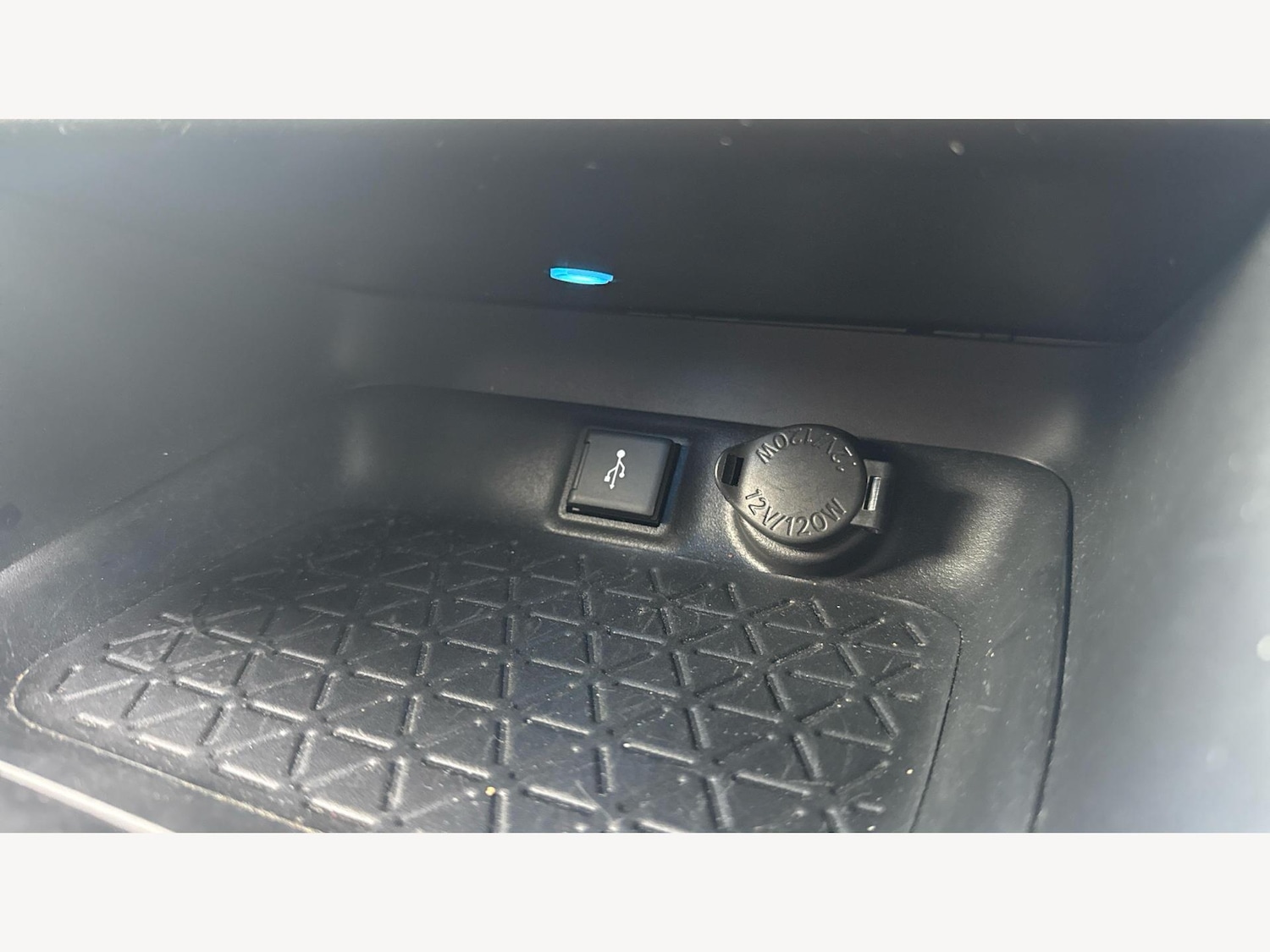 Used Toyota RAV4 2021 for sale - 76584915: Photo 27