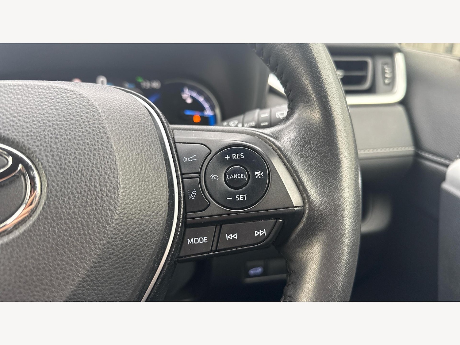 Used Toyota RAV4 2021 for sale - 76584915: Photo 30