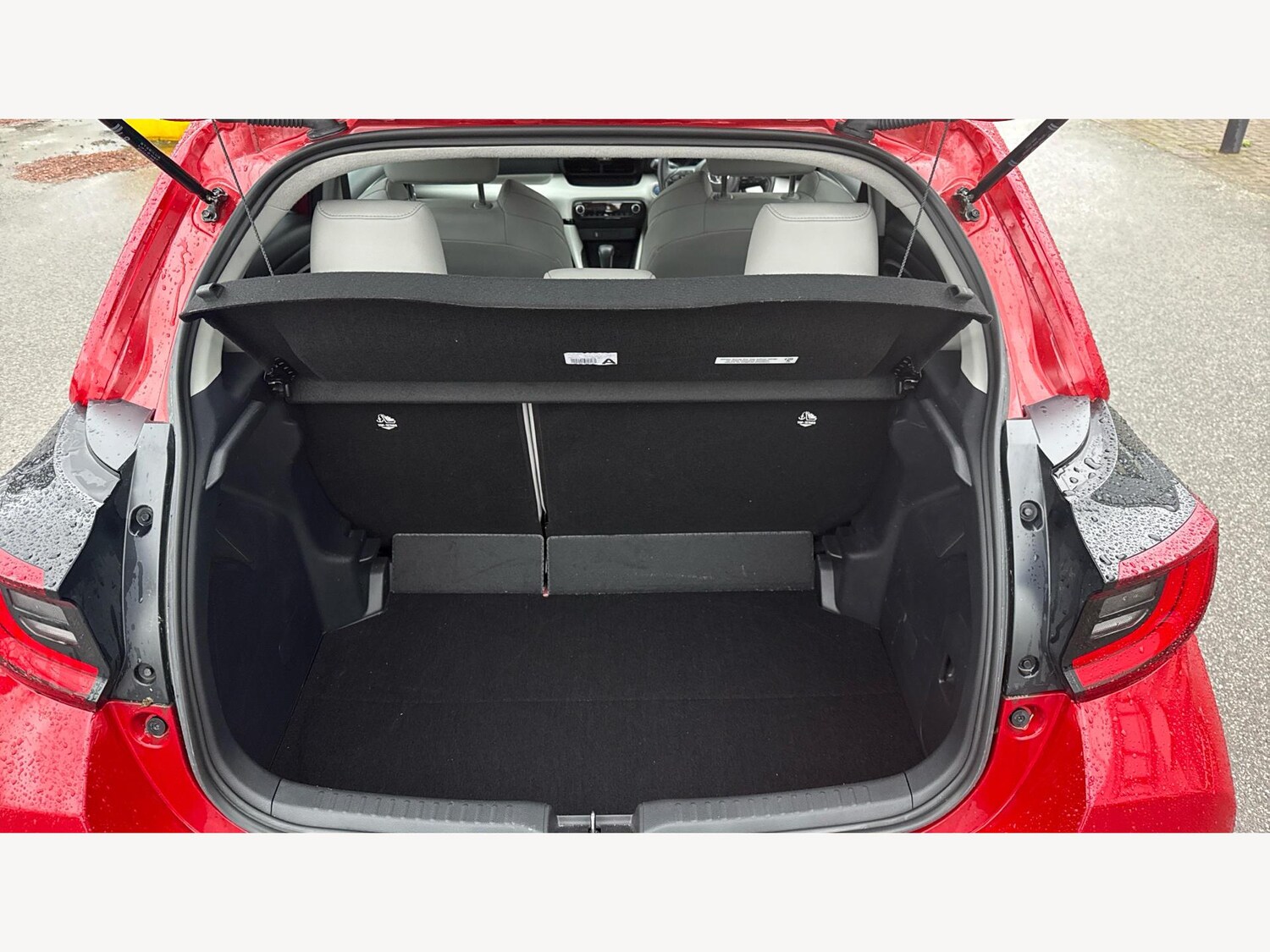 Used Toyota Yaris 2023 for sale - 77278526: Photo 16