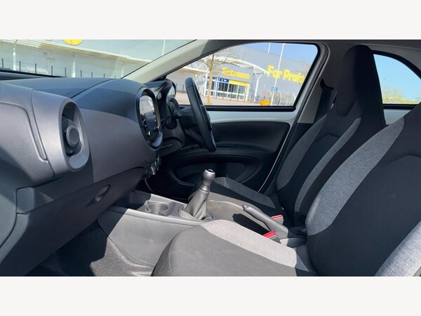 Used Toyota Aygo X 2023 for sale - 74701552: Photo 12