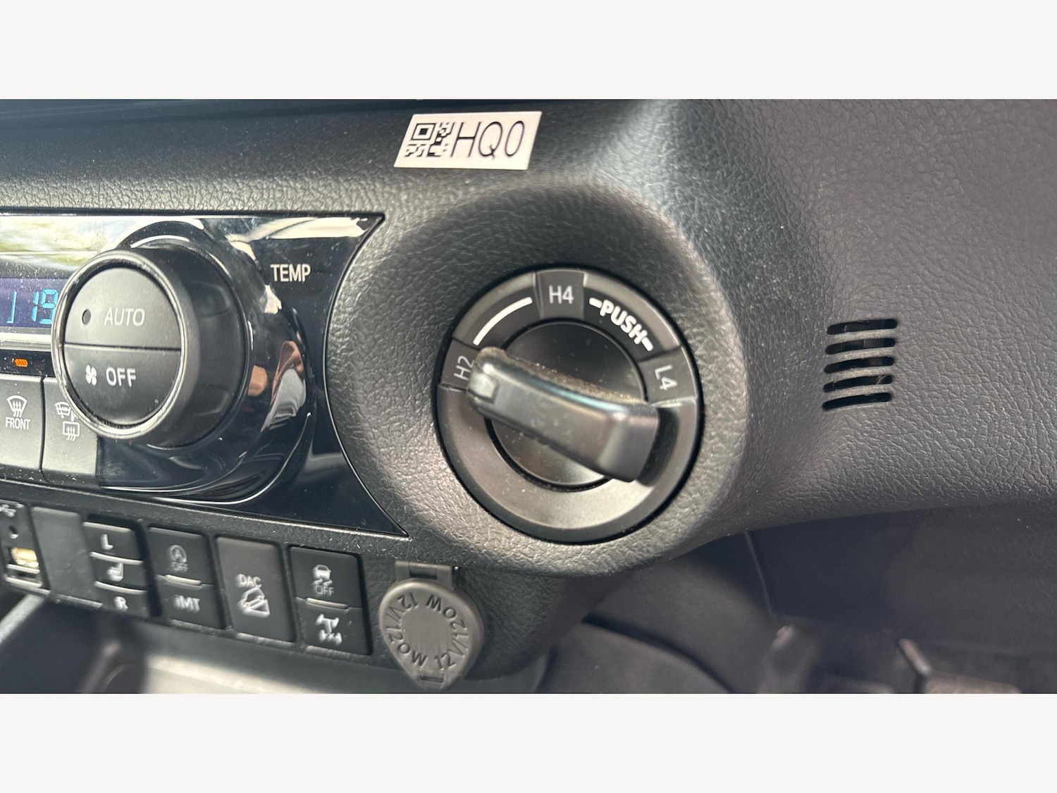 Used Toyota Hilux 2024 for sale - 76226929: Photo 25