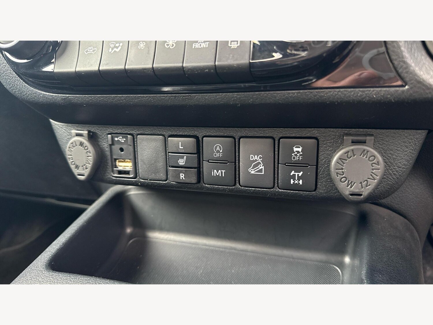 Used Toyota Hilux 2024 for sale - 76226929: Photo 26