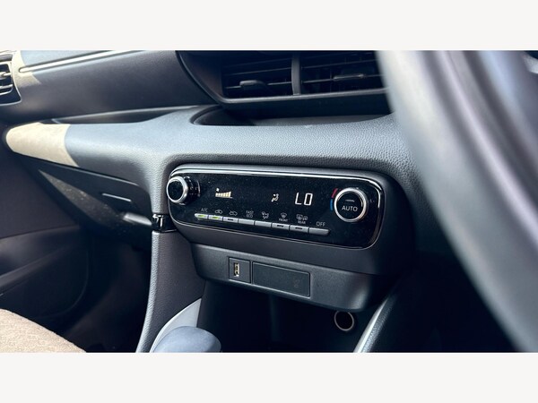 Used Toyota Yaris 2023 for sale - 75646467: Photo 25