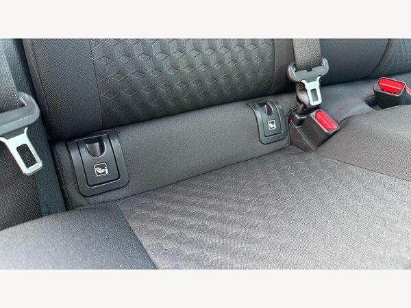 Used Toyota Yaris 2023 for sale - 75646467: Photo 31