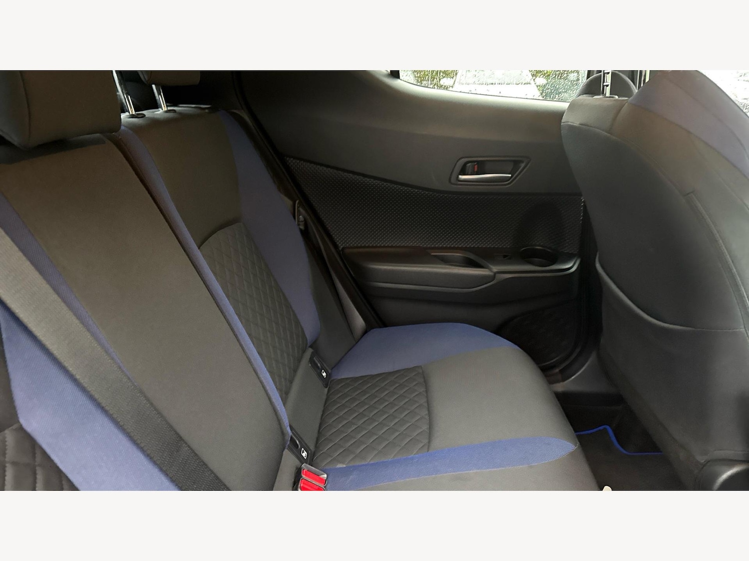 Used Toyota C-HR 2020 for sale - 76084552: Photo 15