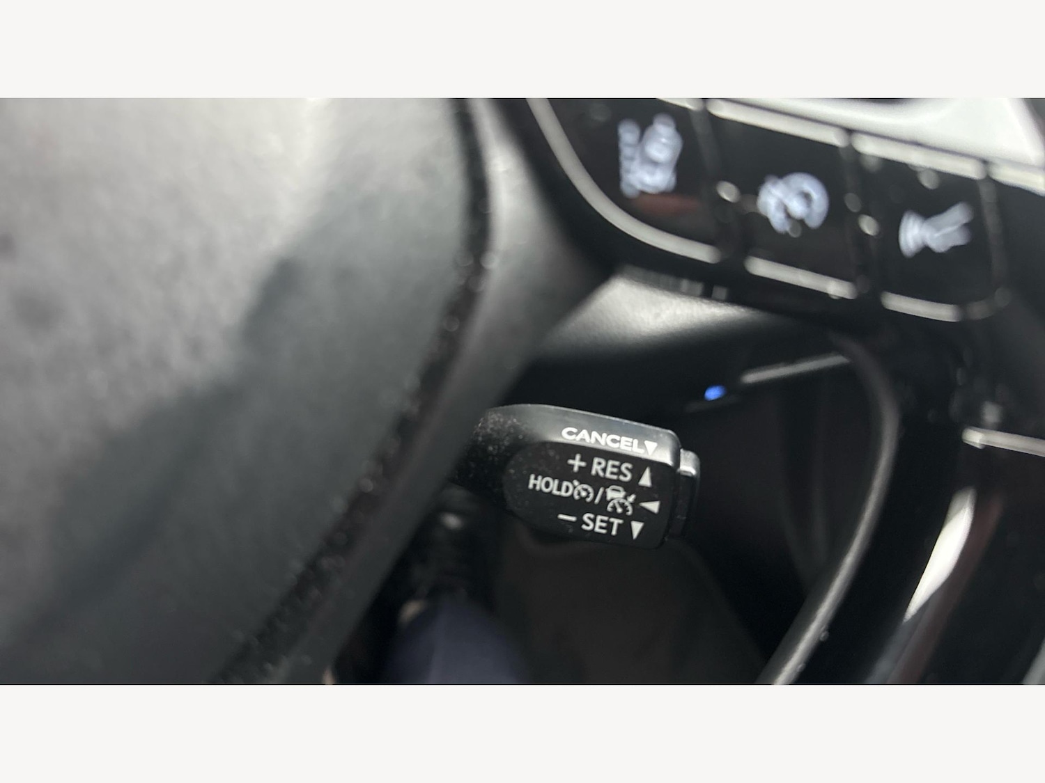 Used Toyota C-HR 2020 for sale - 76084552: Photo 35