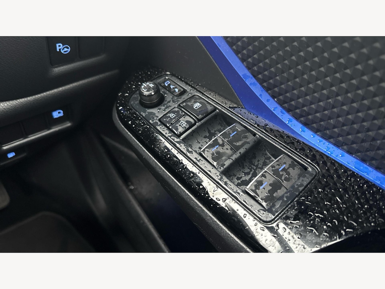 Used Toyota C-HR 2020 for sale - 76084552: Photo 36