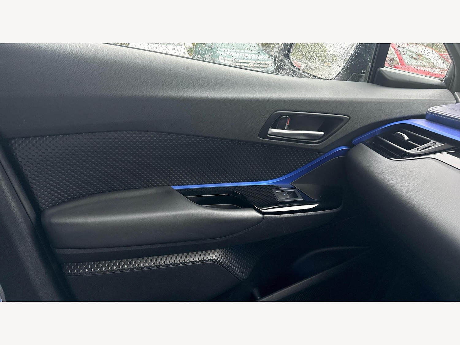 Used Toyota C-HR 2020 for sale - 76084552: Photo 39