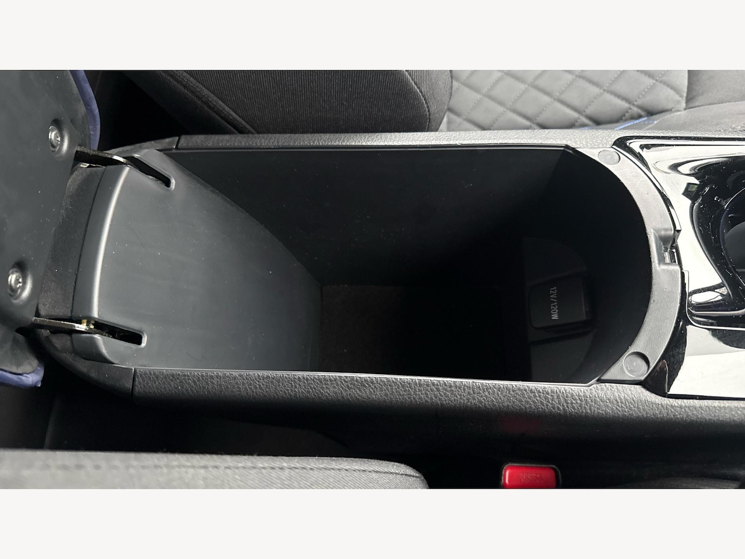 Used Toyota C-HR 2020 for sale - 76084552: Photo 41