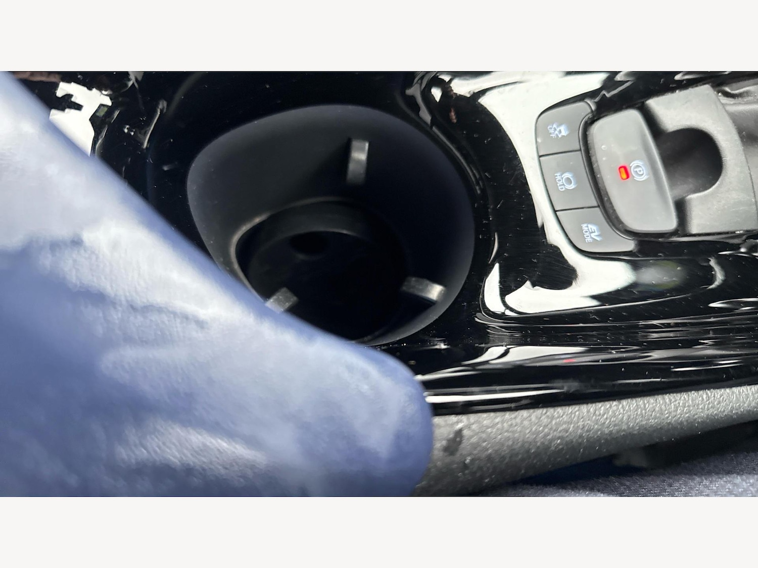 Used Toyota C-HR 2020 for sale - 76084552: Photo 42