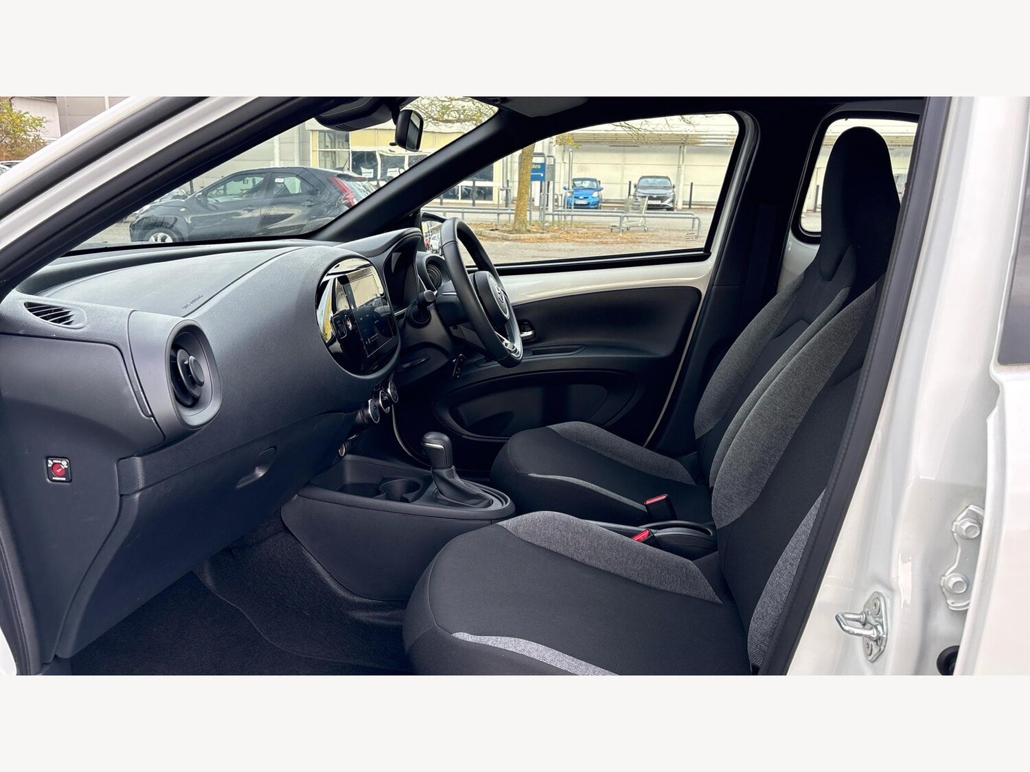 Used Toyota Aygo X 2024 for sale - 76371580: Photo 12