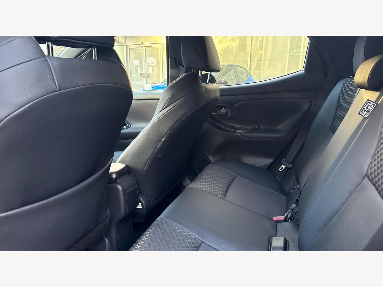 Used Toyota Yaris 2024 for sale - 77074629: Photo 15