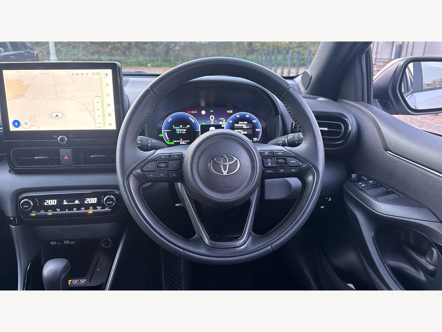 Used Toyota Yaris 2024 for sale - 76388656: Photo 10