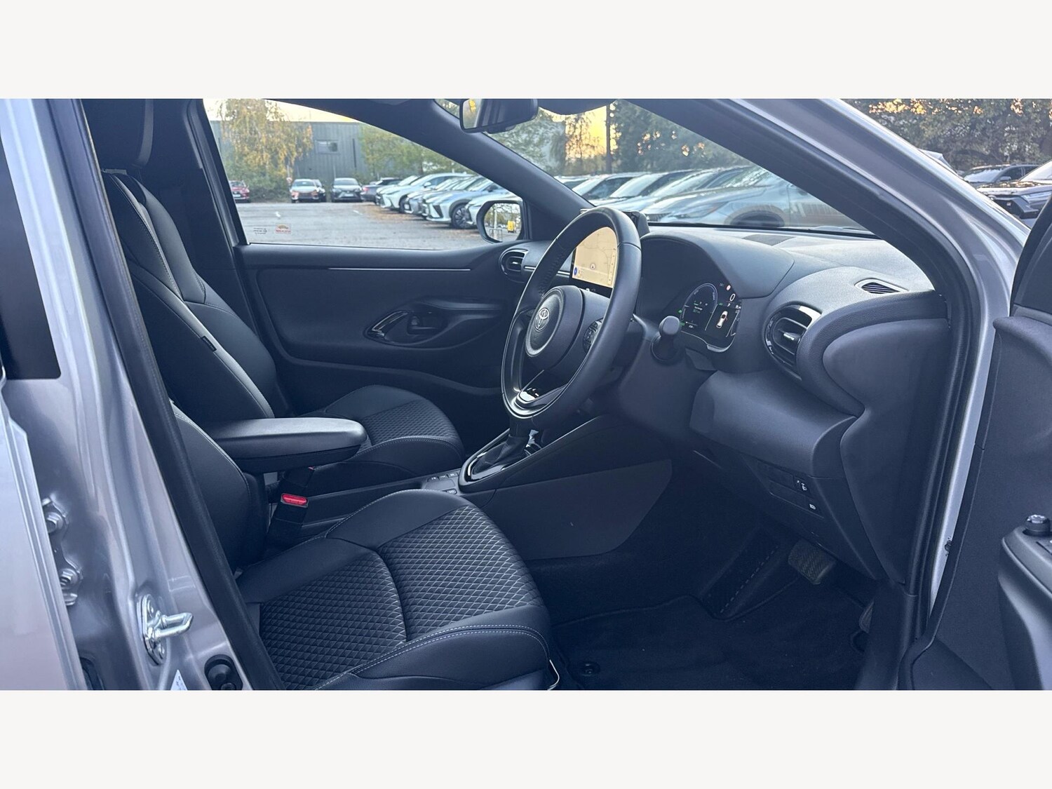 Used Toyota Yaris 2024 for sale - 76388656: Photo 13