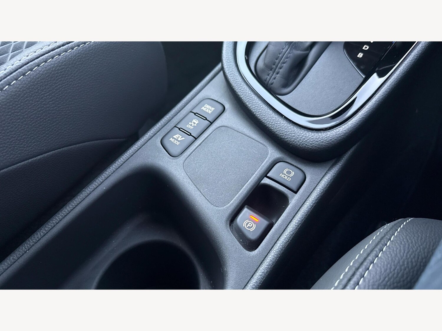 Used Toyota Yaris 2024 for sale - 76388656: Photo 29