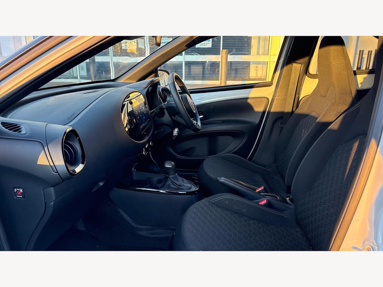 Used Toyota Aygo X 2024 for sale - 77163118: Photo 12